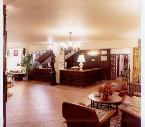 Hotel Valentin Агілар-де-Кампоо Екстер'єр фото